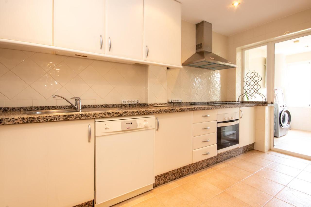 Ground Floor Apartment, Los Jardines De Santa Maria Elviria Marbella Exteriör bild