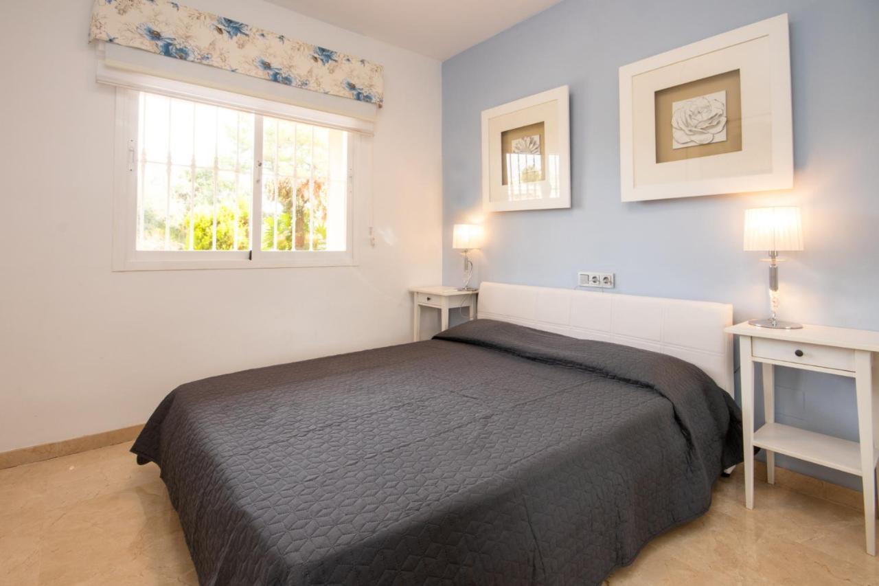 Ground Floor Apartment, Los Jardines De Santa Maria Elviria Marbella Exteriör bild